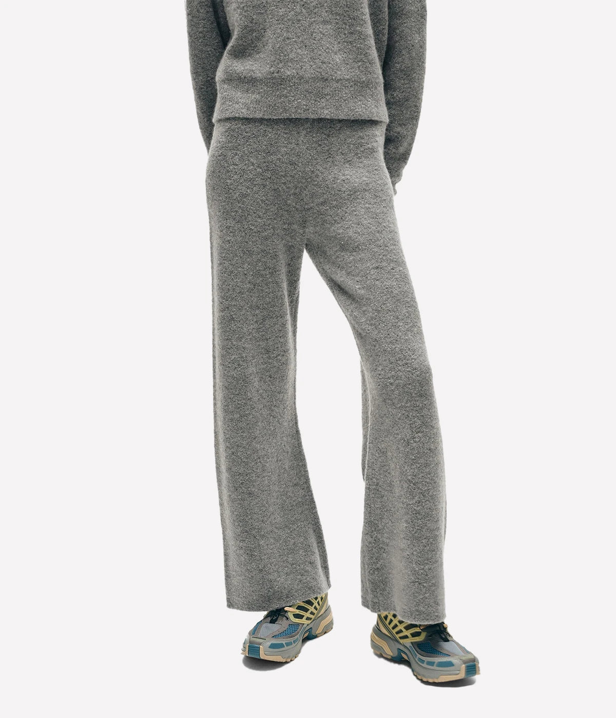 Boucle Cashmere Sweatpant in Pale Smoke