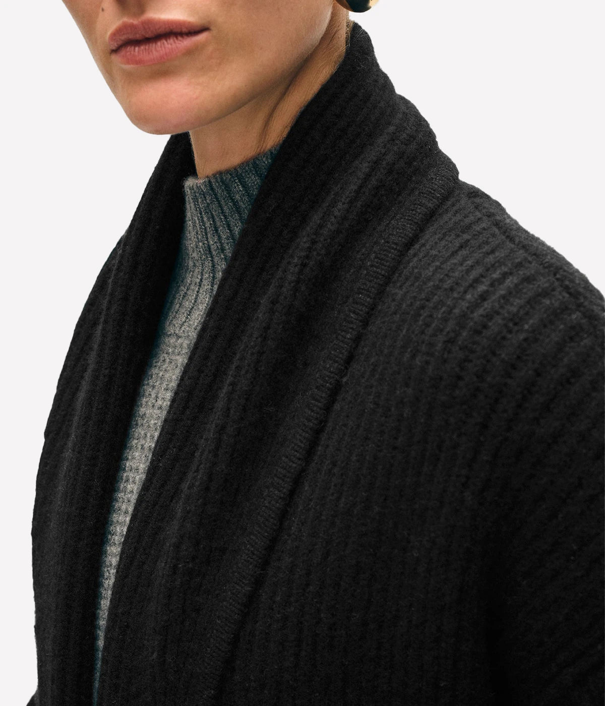 Cashmere Blend Luxe Cardigan in Black