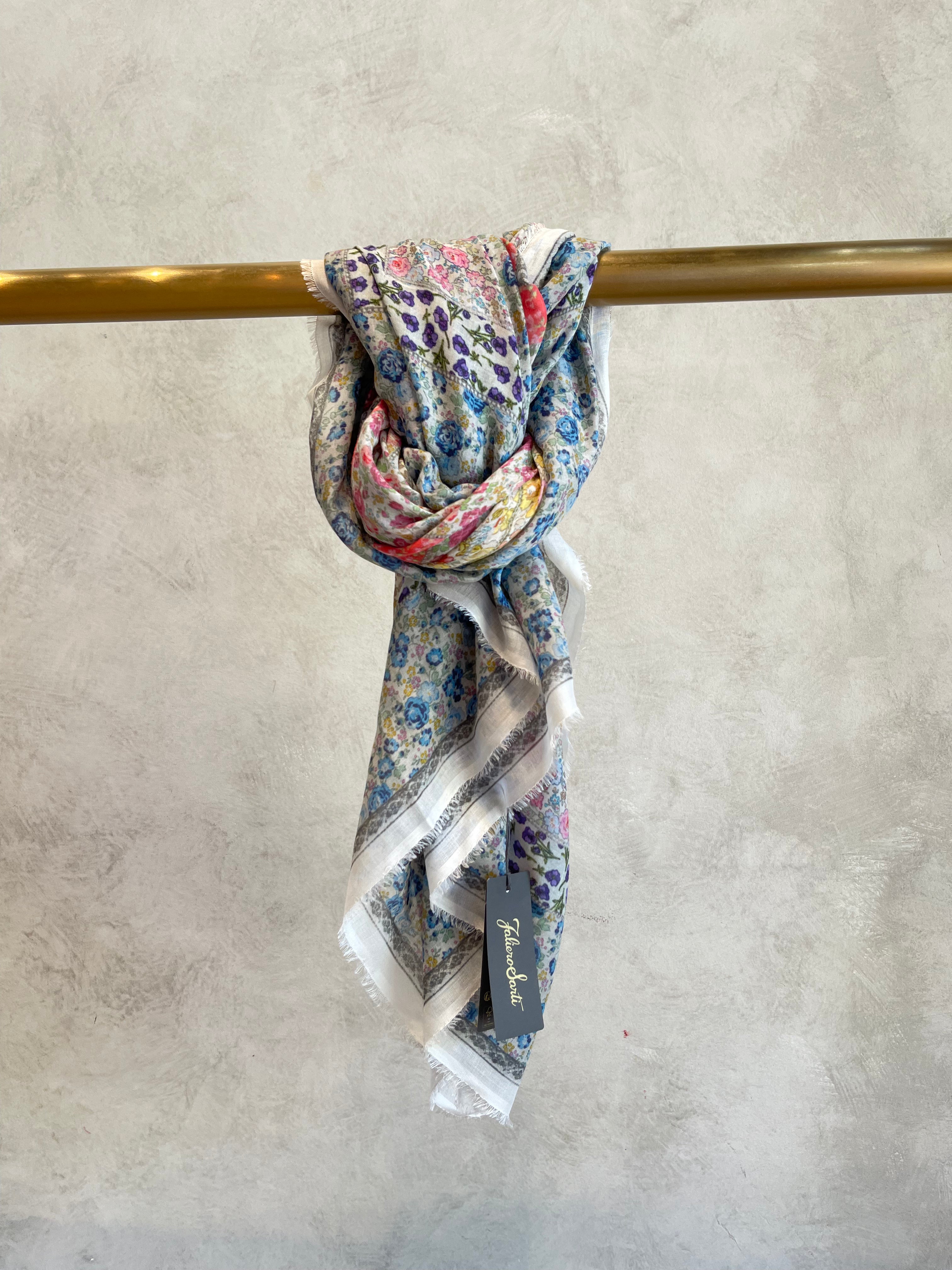 Lety Scarf in 93690