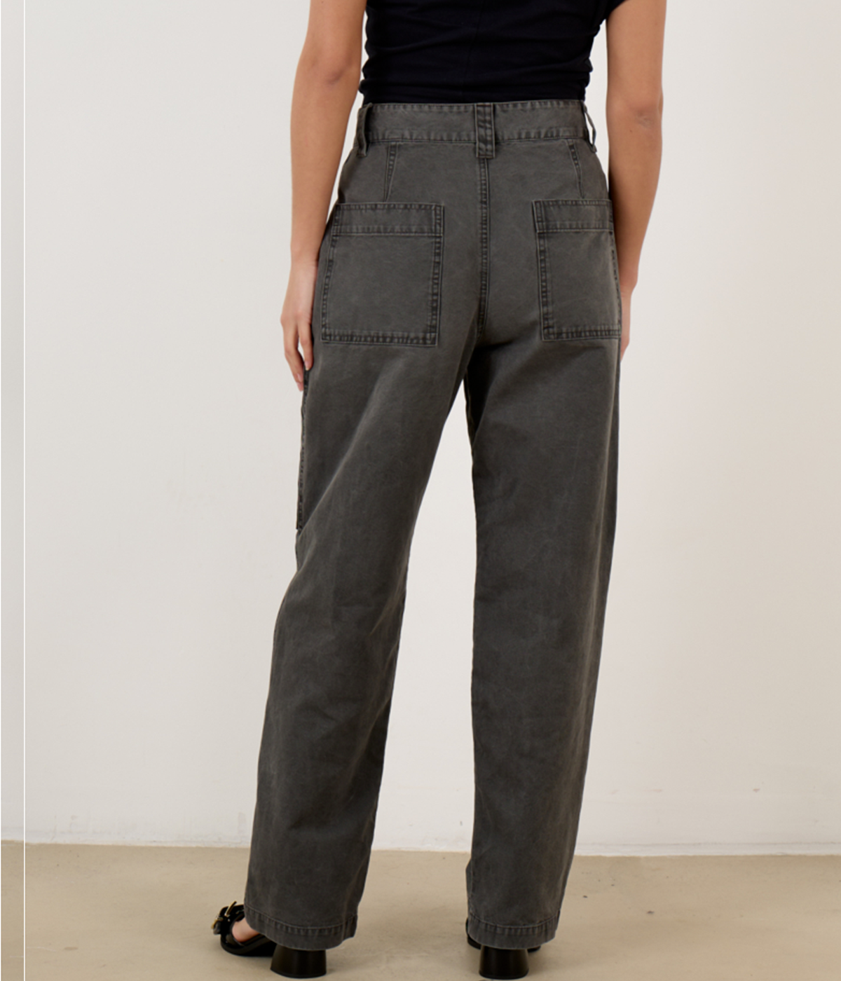 Kanna Pants in Faded Black