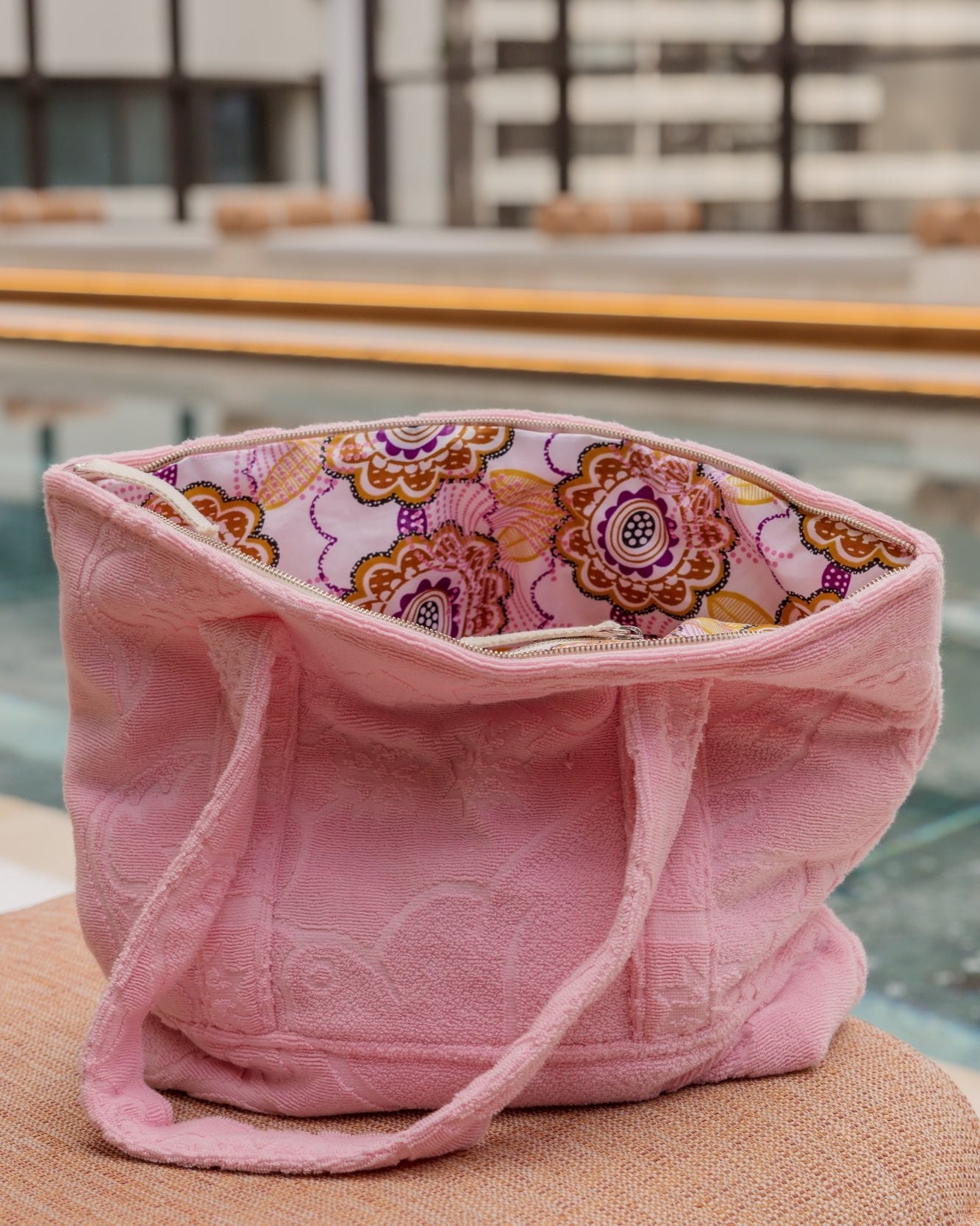 Beach Towel Shoulder Bag in Baby Pink