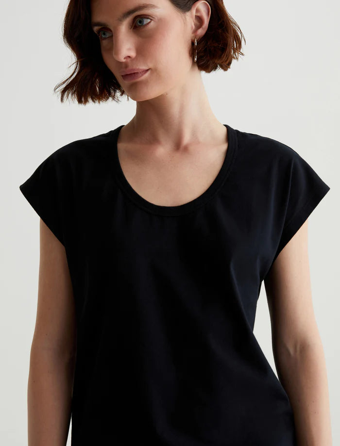 Vintage Willa Scoop Tee in True Black