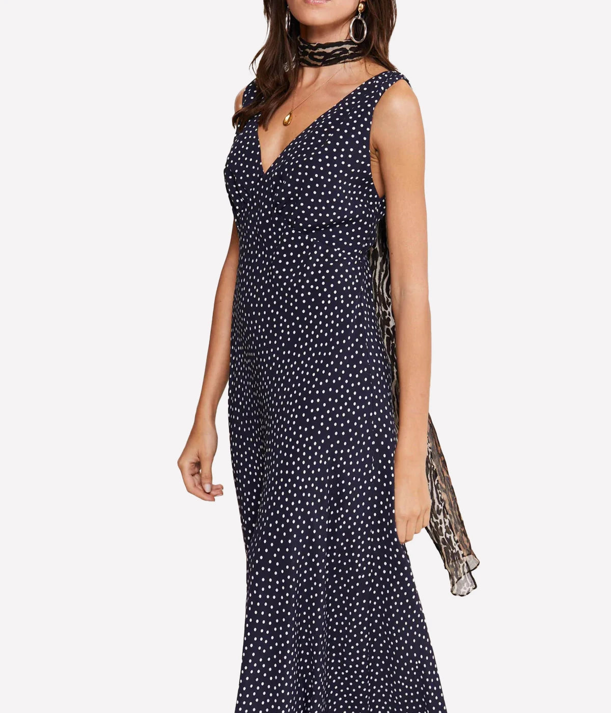 Unlined for a superior drape, this iconic Rixo style can be dressed up or down for any occasion. Modest yet playful, wear this dress on any summer day.