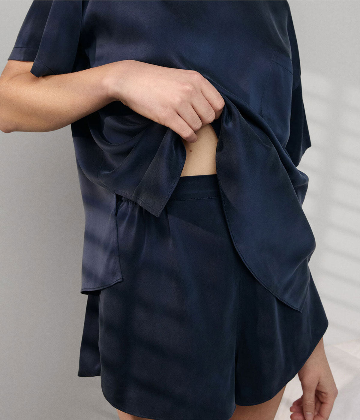 Washable Silk Tee Set in Deep Blue